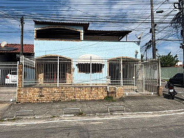 Casa � Venda