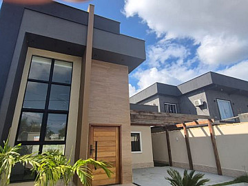 Casa, 3 quartos, sendo 1 su�te com closet em Itaipua��